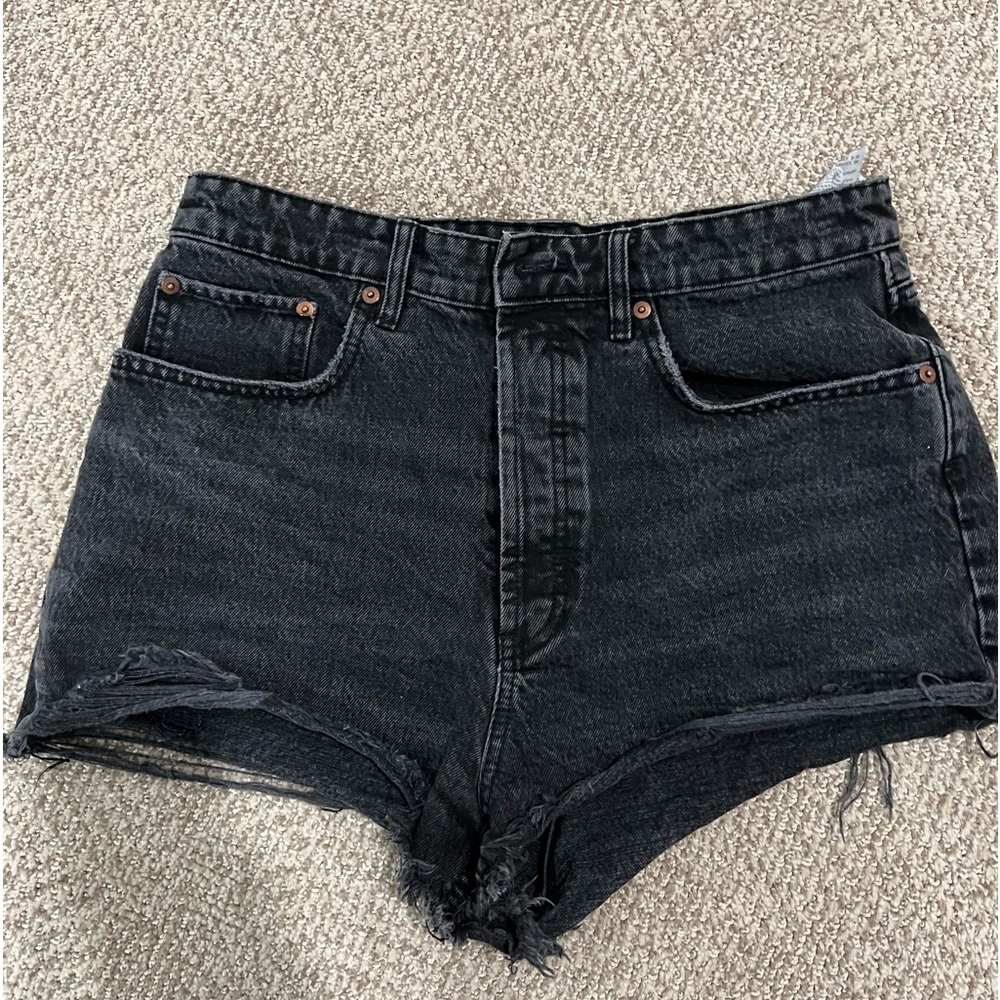 black jean shorts